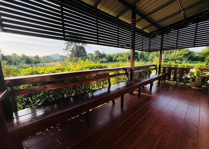 Cozy Farm Suanphueng วันหยุดที่บ้าน สวนผึ้ง